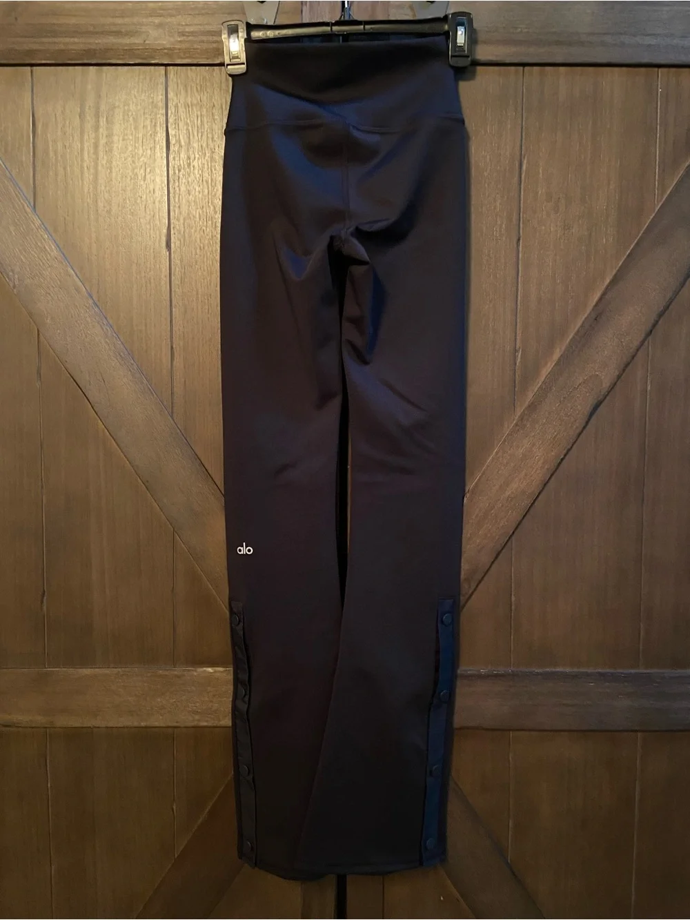 ALO Yoga Airlift High Waist Snap Flare Leggings